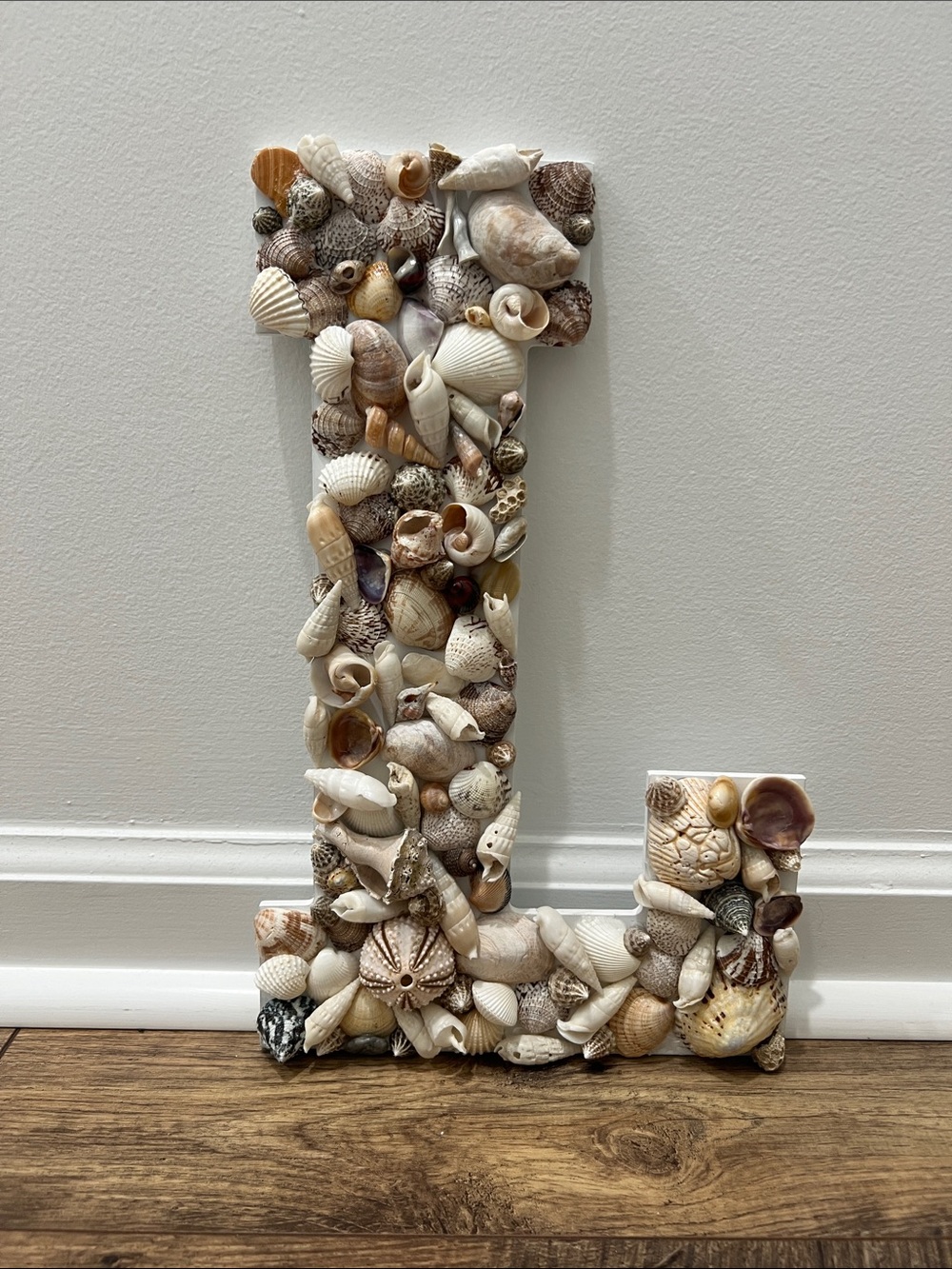 Seashell Decor Letter "L" - Neutral Beach Tones